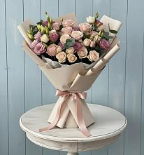 Букет цветов из:  Розы и Лизиантусы в Белозерске