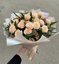 Букет Кремовые розы Латте в Белозерске