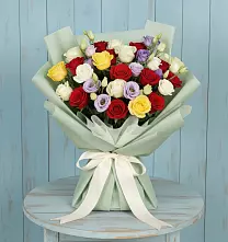 Букет цветов из:  Розы в Белозерске