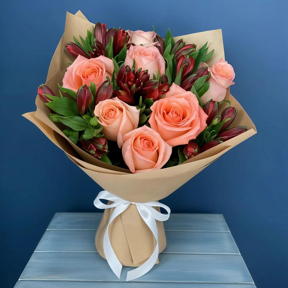 Букет цветов из: Розы и Альстромерии в Белозерске