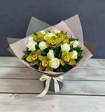 Букет цветов из:  Орхидеи и Розы в Белозерске