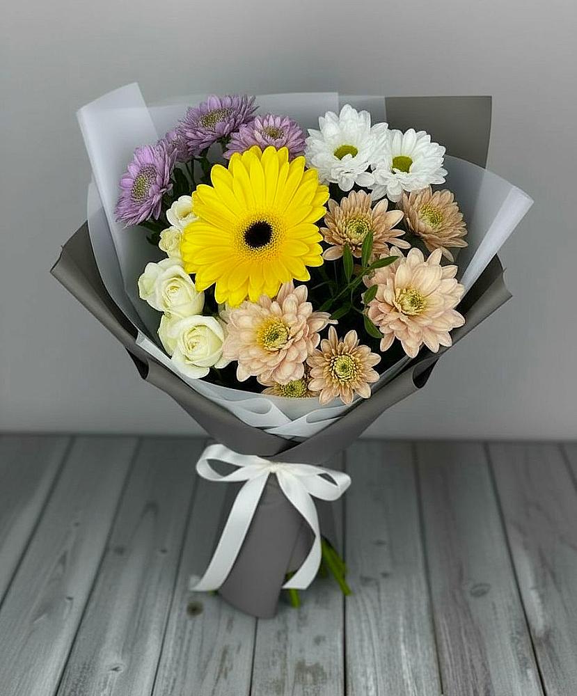 Букет цветов из: Розы, Герберы и Хризантемы в Белозерске