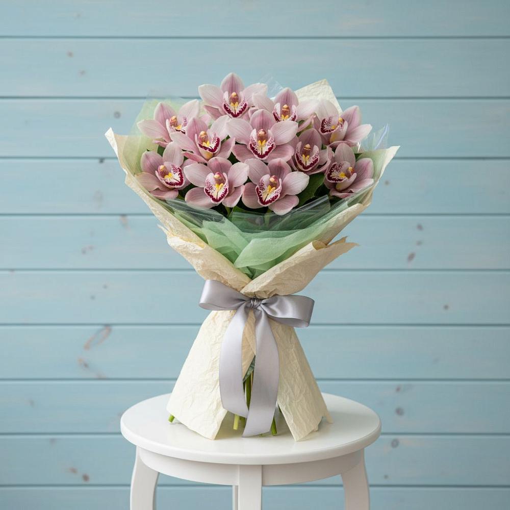 Букет цветов из: Орхидеи и Розы в Белозерске