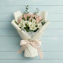 Букет цветов из:  Альстромерии #REPLACE_PRED# Белозерске