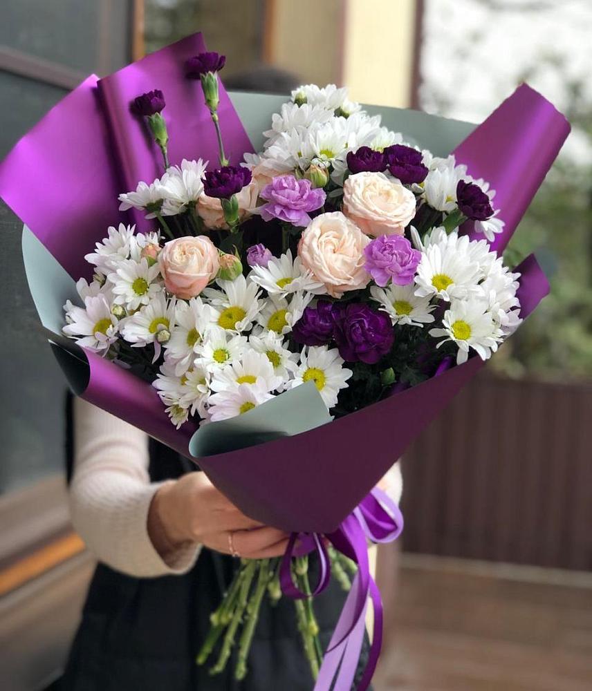 Букет цветов из: Хризантемы, Гвоздики и Розы в Белозерске