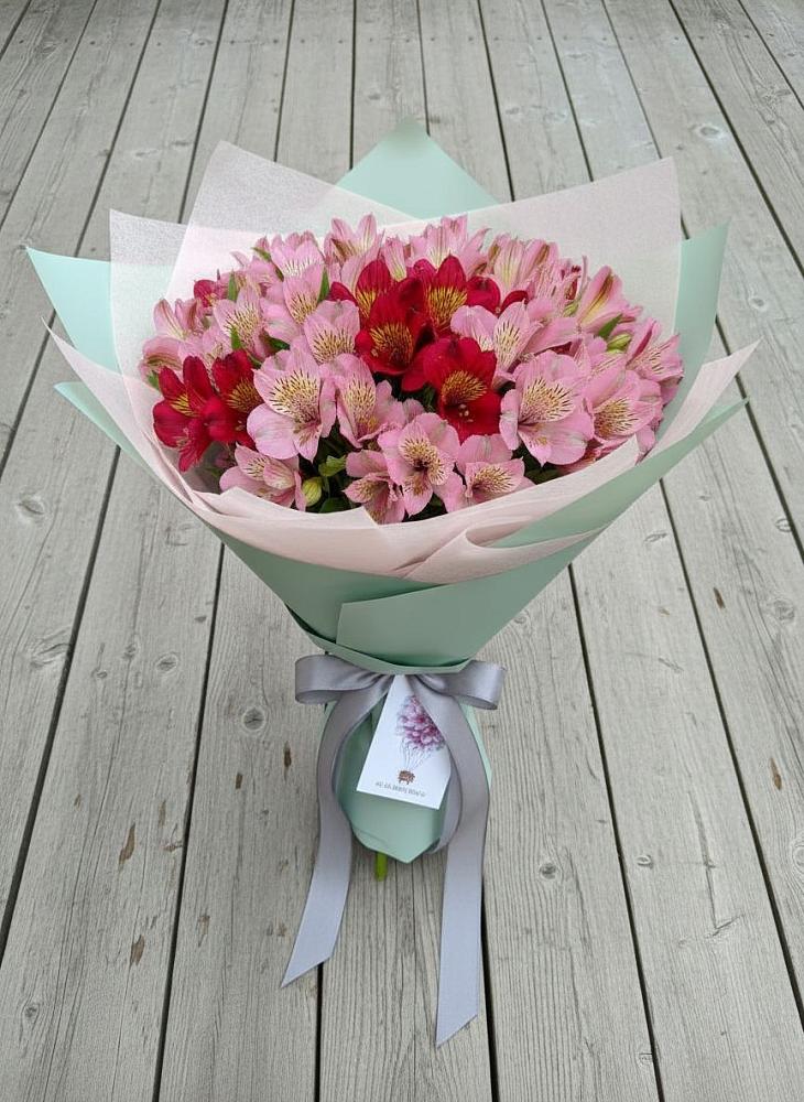 Букет цветов из: Альстромерии в Белозерске