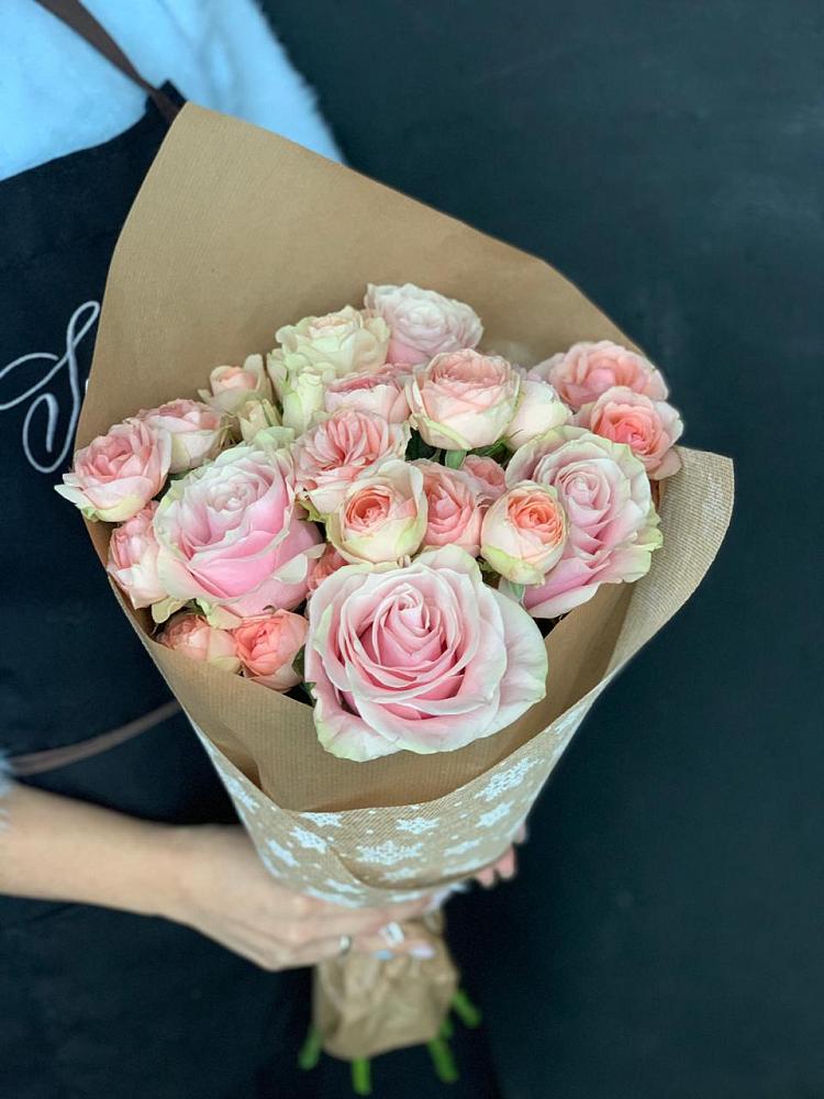 Букет цветов из: Хризантемы и Розы в Белозерске