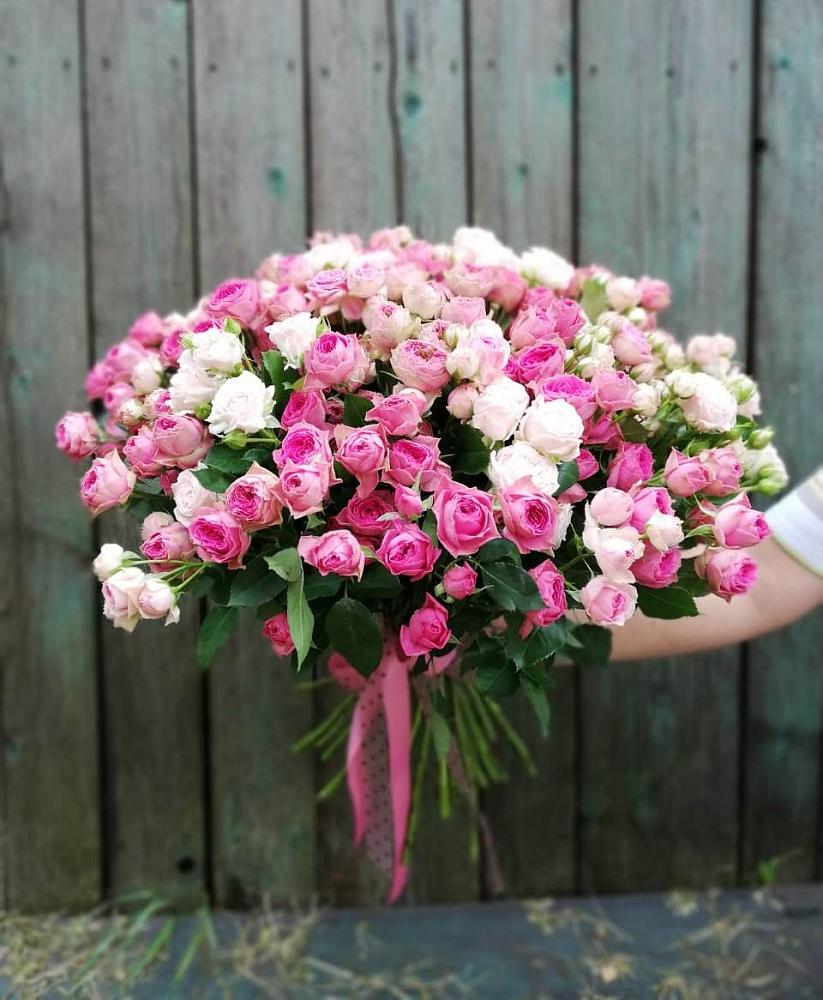 Букет Розовые кустовые розы Натали и Лав Лидия в Белозерске