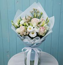 Букет цветов из:  Розы и Лизиантусы в Белозерске