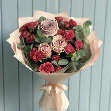 Букет цветов из:  Гвоздики и Розы в Белозерске