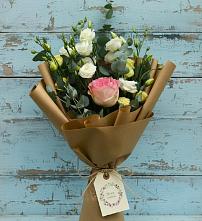 Букет цветов из:  Розы и Лизиантусы в Белозерске