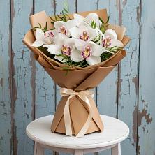 Букет цветов из:  Орхидеи и Розы в Белозерске